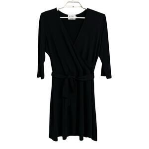 Leota VNeck 3/4 Sleeve Aline Dress Black